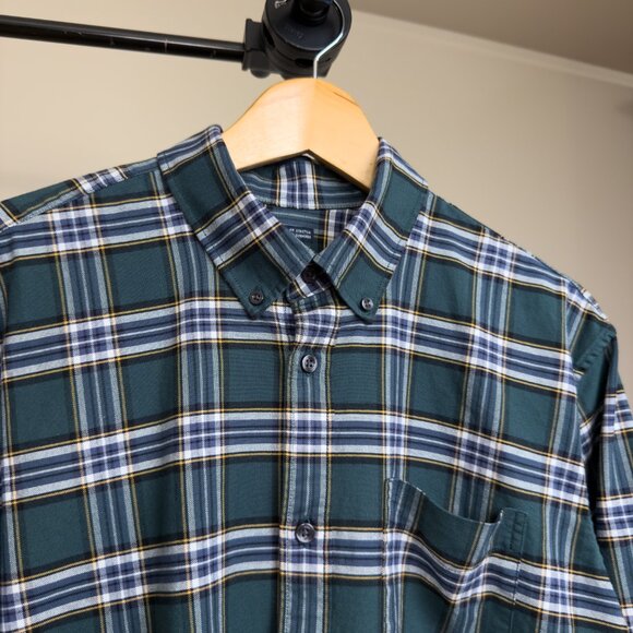 GAP Green/Yellow/Black/White Plaid Button-Up Shirt (Large) - Picture 3 of 4